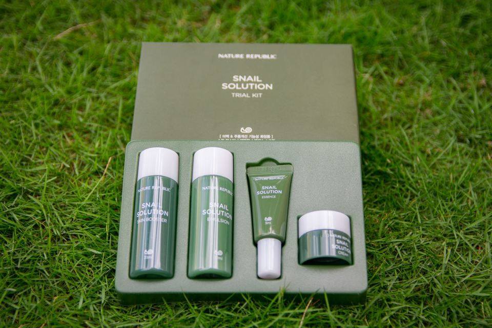 Nature-Republic-Snail-Solution-Trial-Kit-4-itemsGlowBD Nature Republic Snail Solution Trial Kit 4 items - Image 1